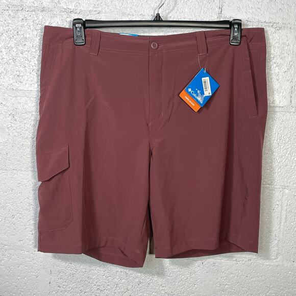 Columbia Men's Eaglecrest Performance Cargo Shorts, light raisin, 40 - Picture 3 of 11